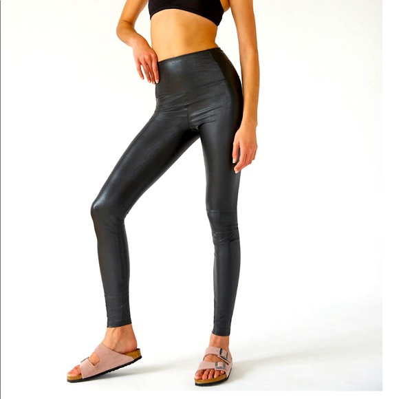XS Daria pant Wilfred leather leggings from Aritzia - Picture 1 of 4